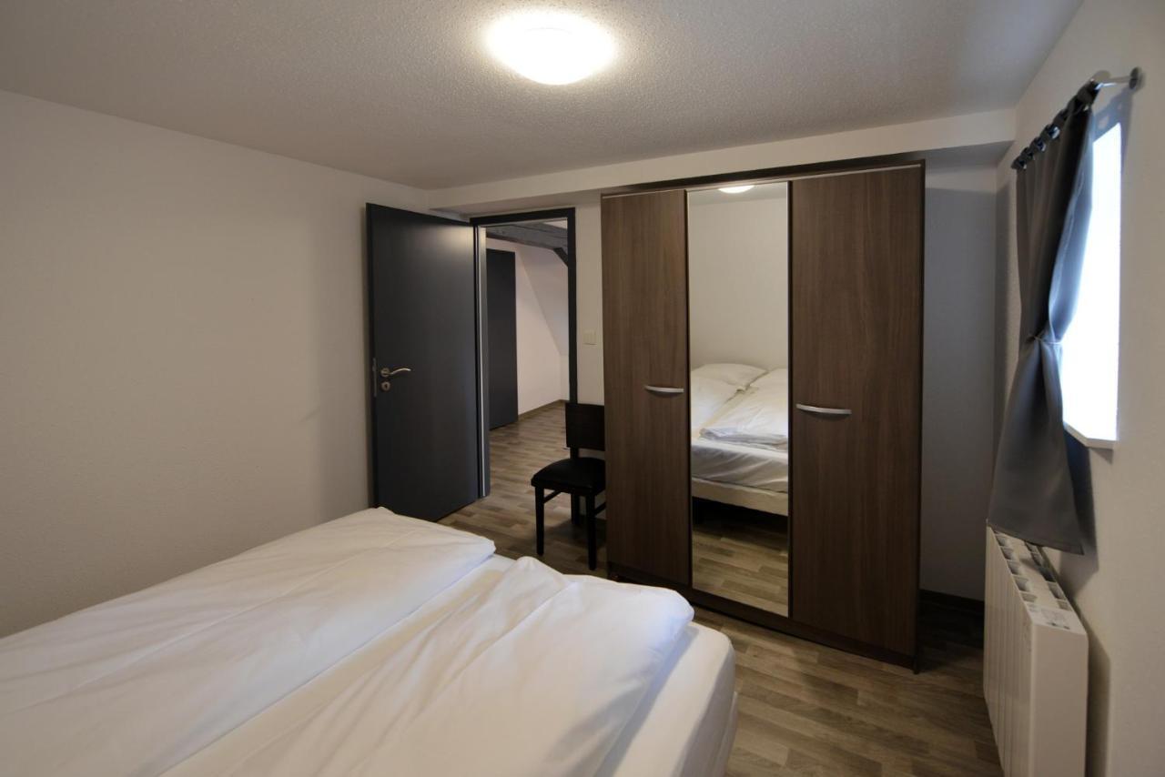 Gites Au Chateau Fleuri Eguisheim Zimmer foto