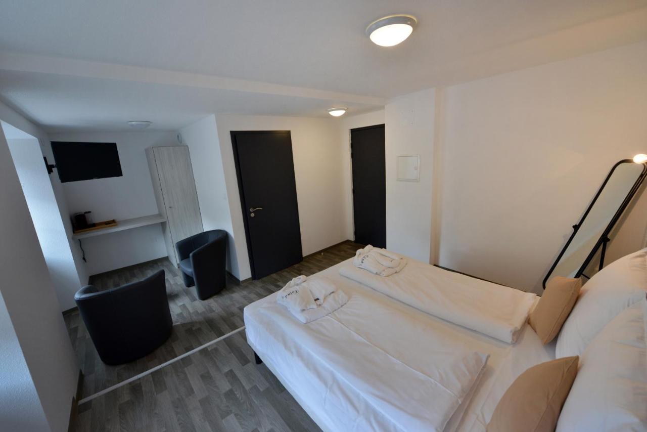 Gites Au Chateau Fleuri Eguisheim Zimmer foto